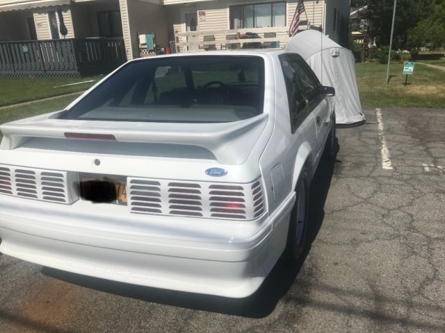 1992 White Ford Mustang Hatchback