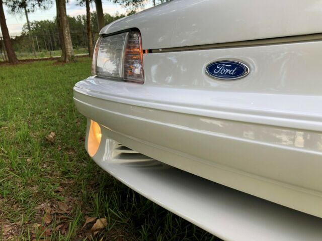 1992 White Ford Mustang Coupe