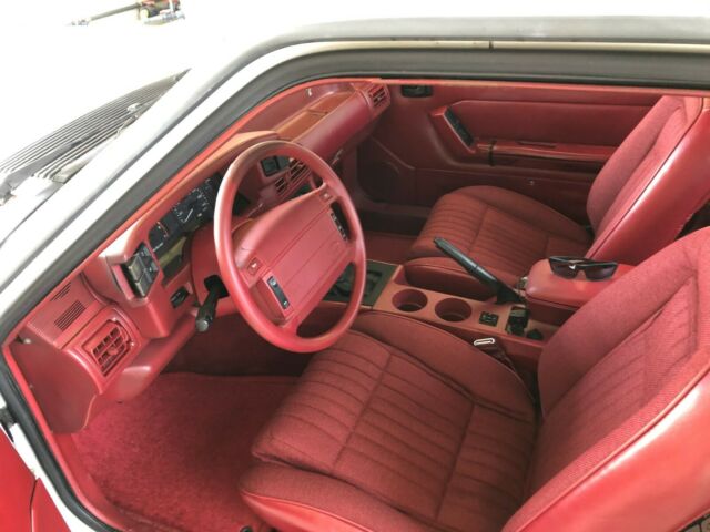 1992 White Ford Mustang Coupe