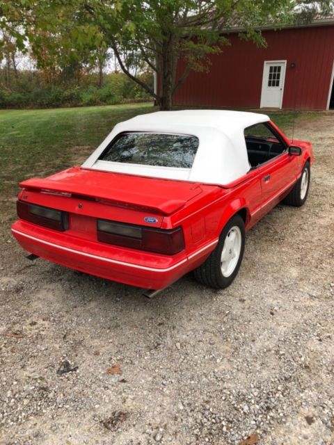 1992 VIBRANT RED Ford Mustang Convertible