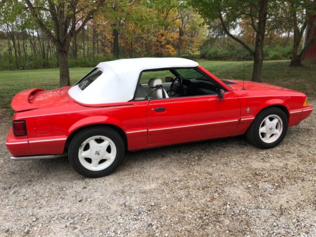 1992 VIBRANT RED Ford Mustang Convertible