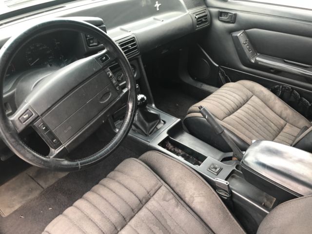 1992 Black Ford Mustang Coupe