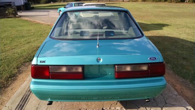 1992 Green Ford Mustang