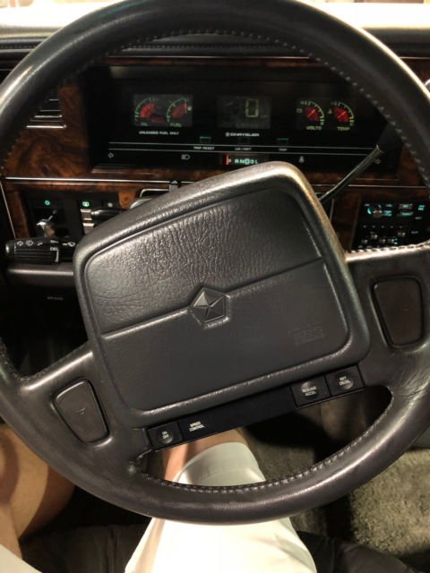 1992 White Chrysler New Yorker Sedan