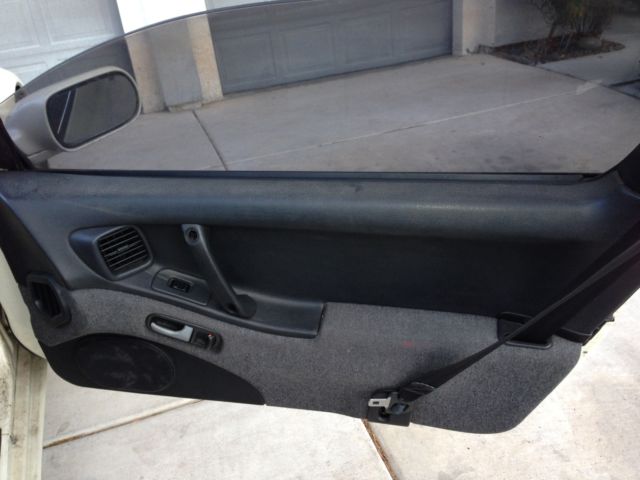 1992 White Nissan 300ZX Coupe