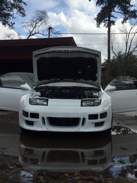 1992 SUPER WHITE Nissan 300ZX Coupe