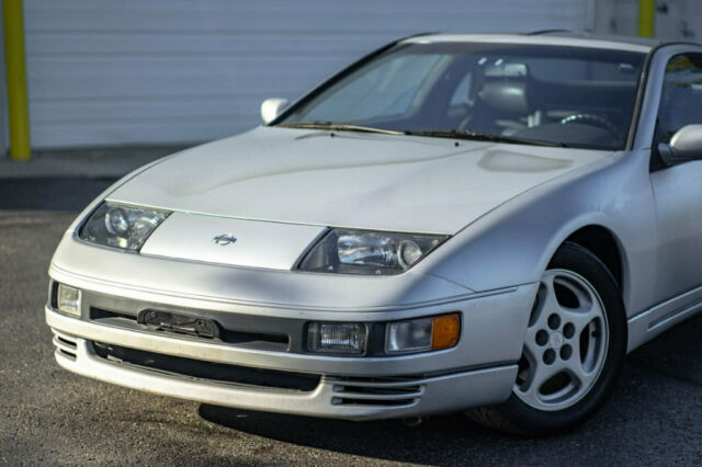 1992 Silver Nissan 300ZX