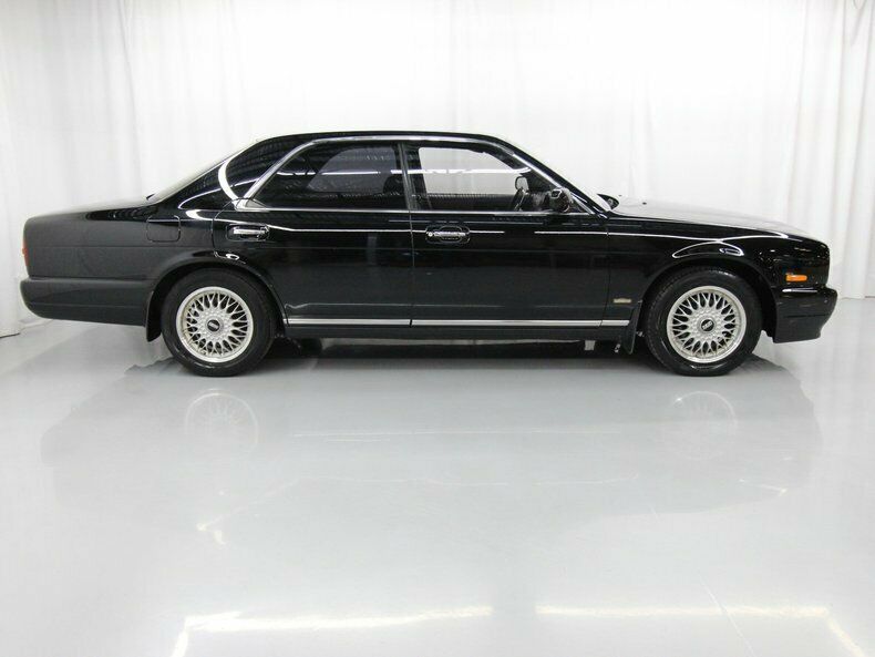 1992 Black Nissan Gloria Sedan
