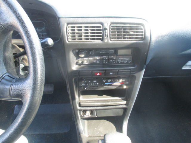 1992 White Nissan NX Coupe