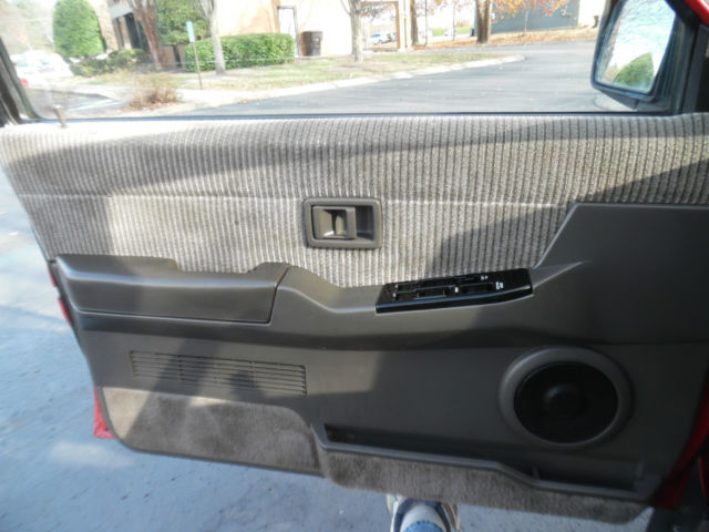 1992 Red Nissan Pathfinder SUV