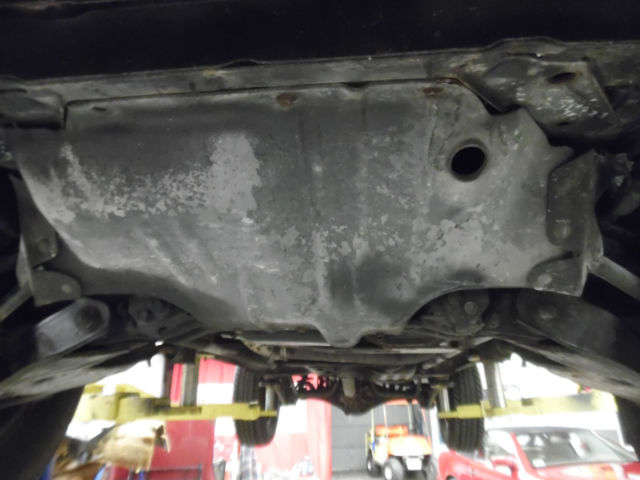 1992 Red Nissan Pathfinder SUV