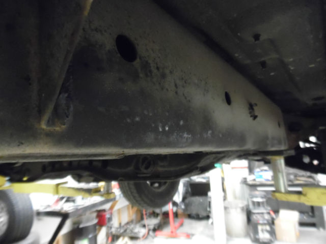 1992 Red Nissan Pathfinder SUV