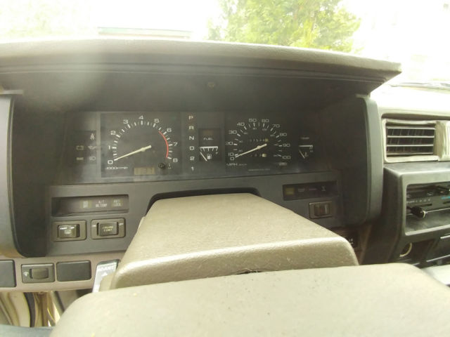 1992 Gold Nissan Pathfinder SUV