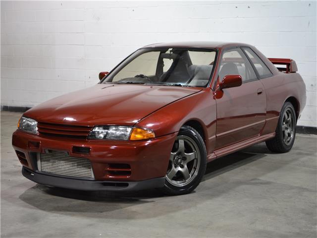 1992 Red Nissan GT-R coupe