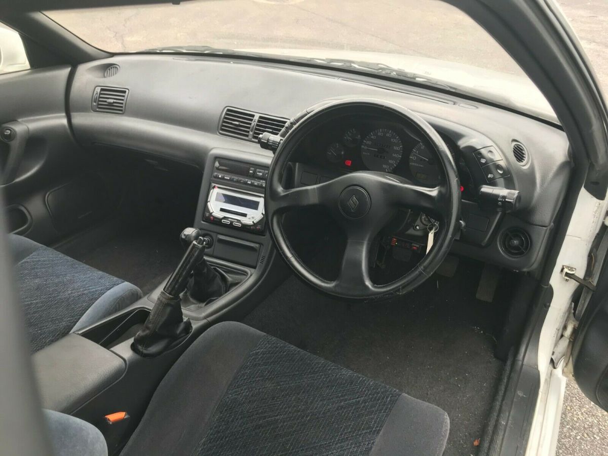 1992 White Nissan GT-R Coupe