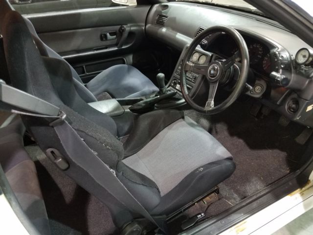 1992 White Nissan GT-R Coupe