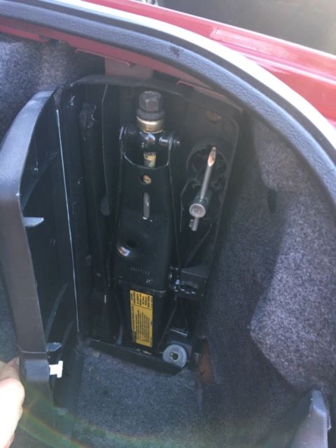 1992 Burgundy Oldsmobile Eighty-Eight