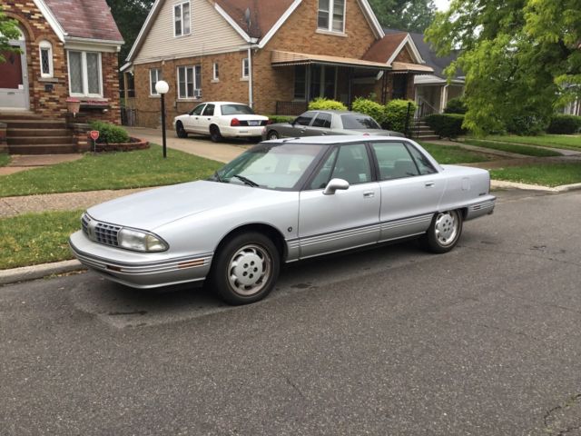 1992 Silver Oldsmobile Ninety-Eight