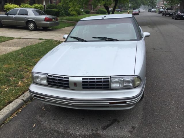 1992 Silver Oldsmobile Ninety-Eight