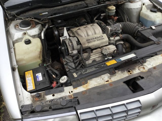 1992 Silver Oldsmobile Ninety-Eight