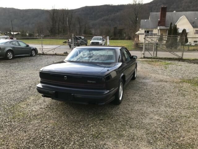 1992 Blue Oldsmobile Toronado Coupe