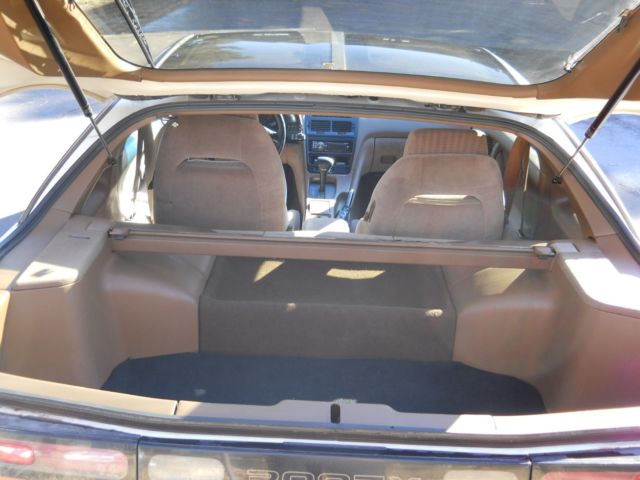 1992 White Nissan 300ZX Fastback