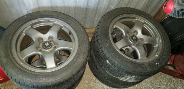 1992 Red Nissan Skyline Coupe