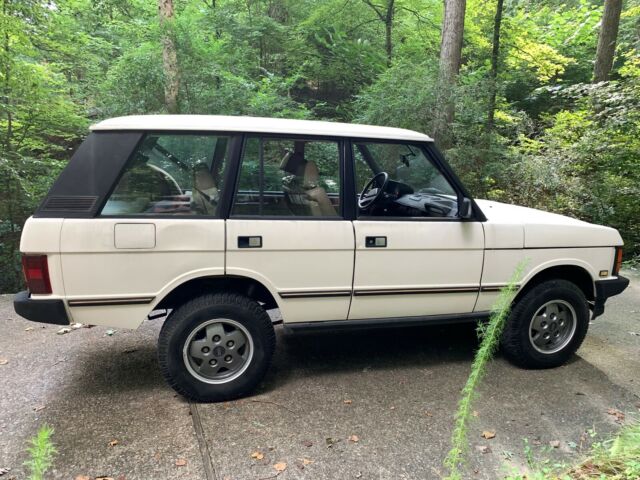 1992 White Land Rover Range Rover SUV