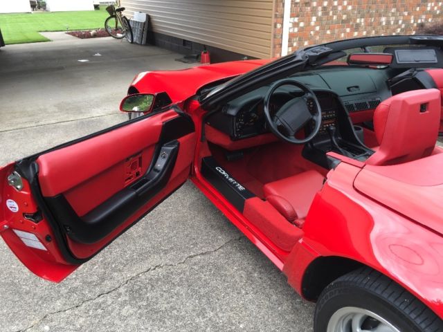1992 Red Chevrolet Corvette Convertible