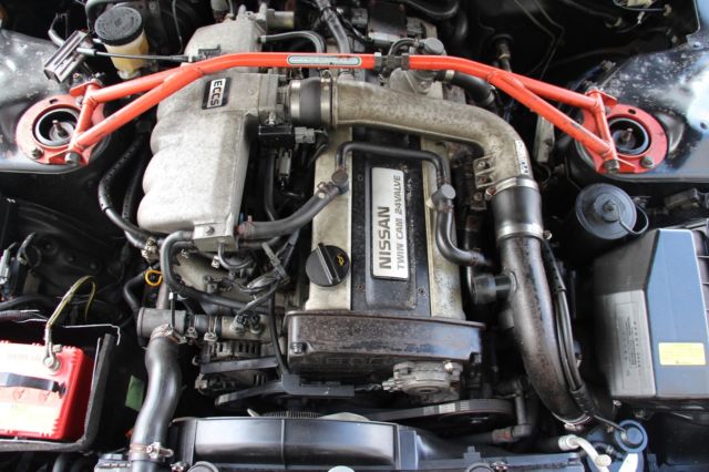 1992 Gray Nissan Skyline Sedan