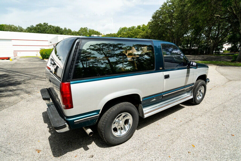 1992 Blue Chevrolet Blazer SUV