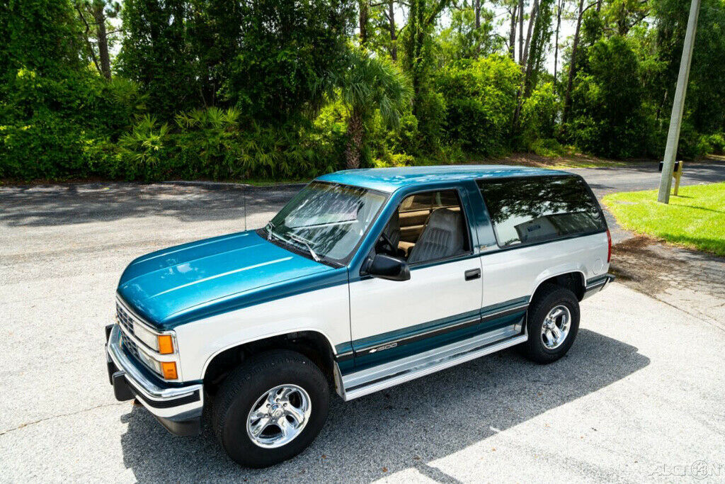 1992 Blue Chevrolet Blazer SUV
