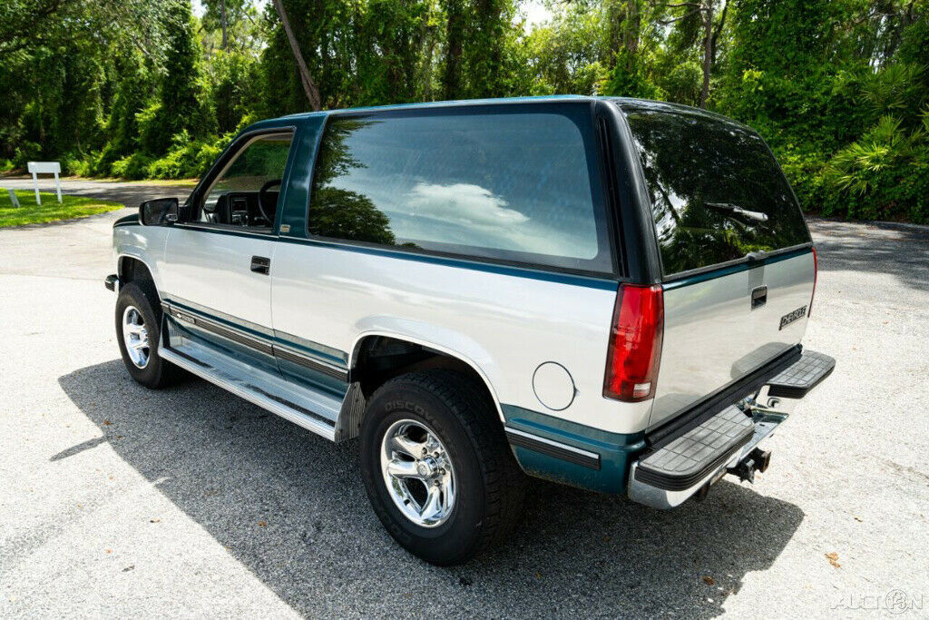 1992 Blue Chevrolet Blazer SUV
