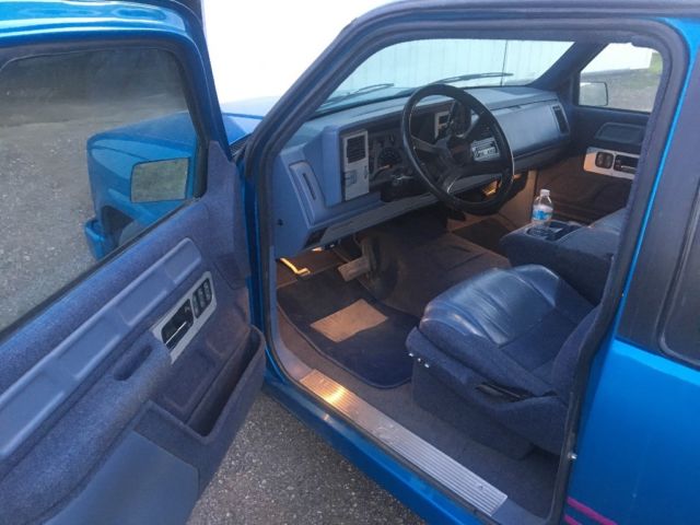1992 Blue Chevrolet C/K Pickup 1500 Extended Cab Pickup