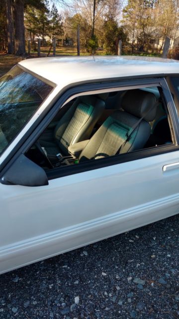 1992 White Ford Mustang Coupe
