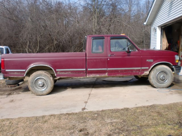 1992 Burgundy Ford F-250 Extended Cab Pickup
