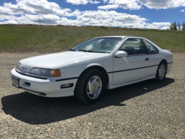 1992 White Ford Thunderbird Coupe