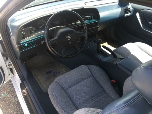 1992 White Ford Thunderbird Coupe