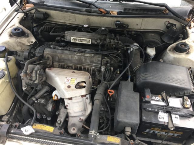 1992 White Toyota Camry Sedan