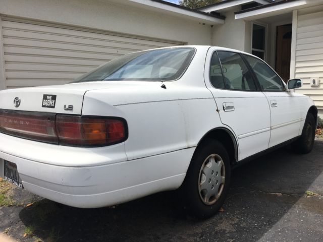 1992 White Toyota Camry Sedan