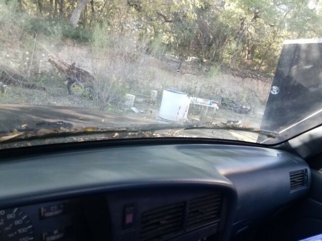 1992 Blue Toyota Hilux