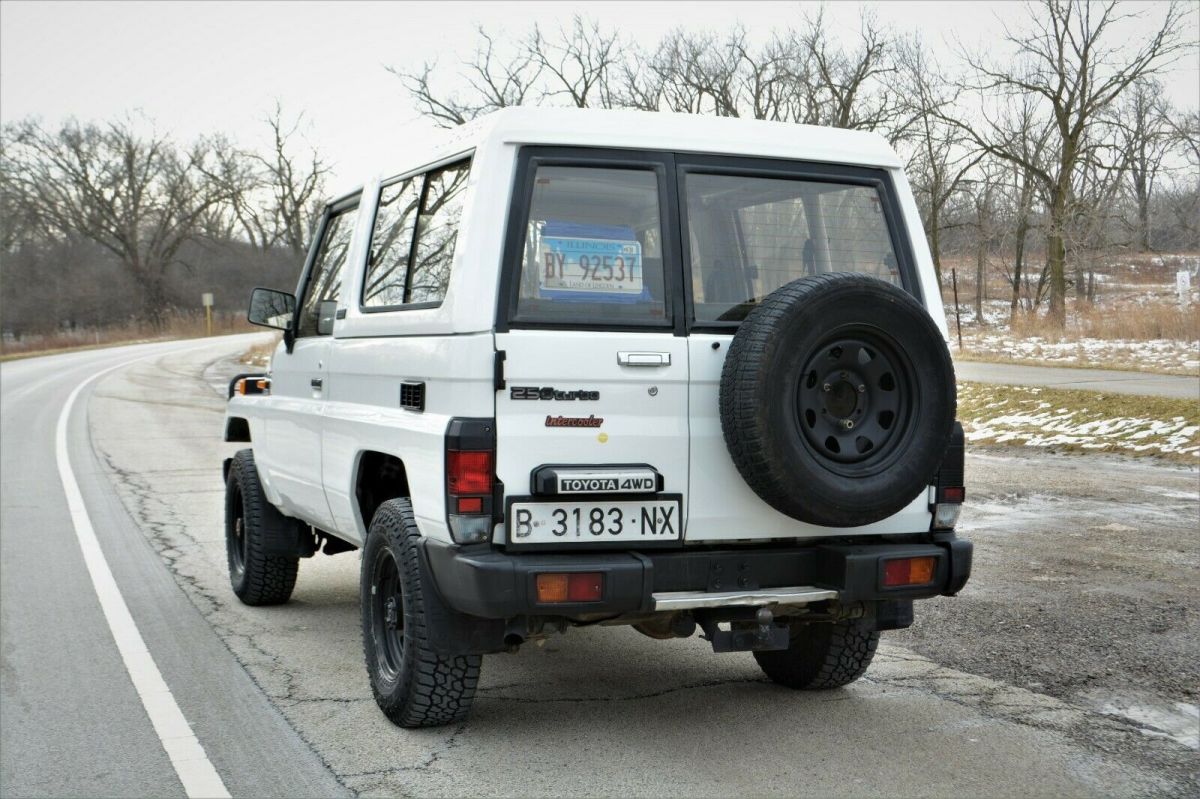 1992 White Toyota Land Cruiser SUV