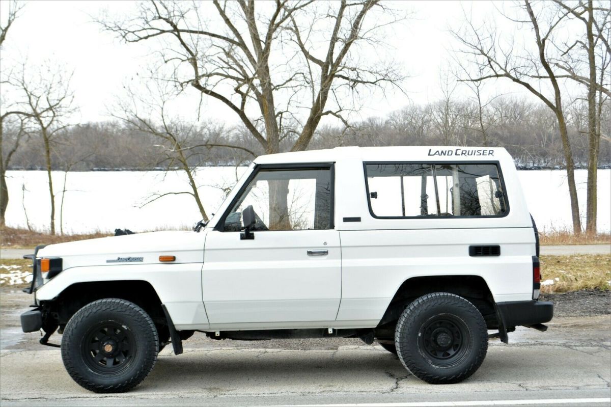 1992 White Toyota Land Cruiser SUV