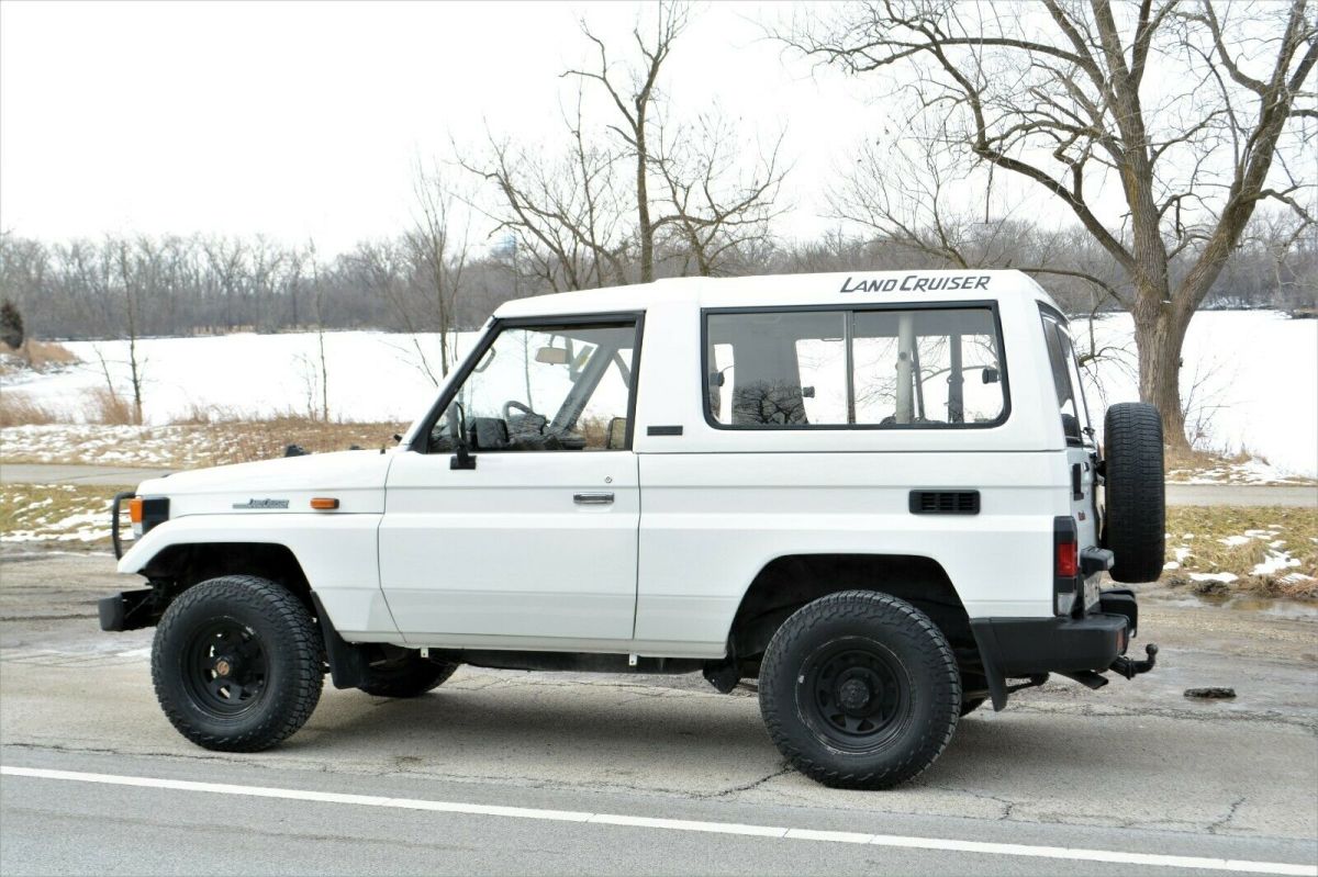1992 White Toyota Land Cruiser SUV