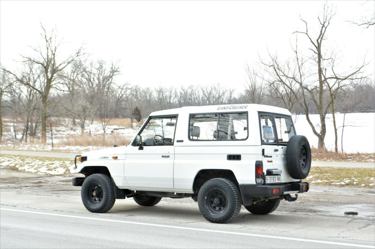 1992 White Toyota Land Cruiser SUV