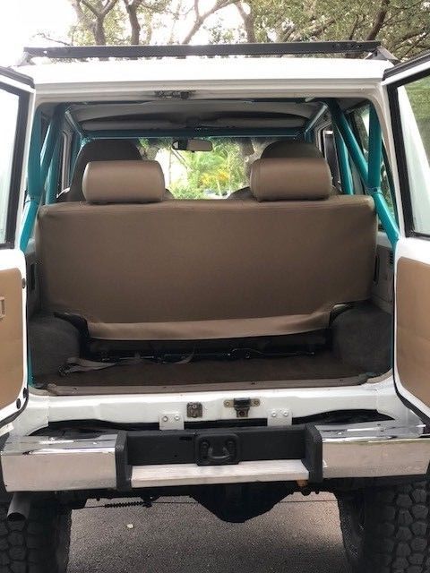 1992 White Toyota Land Cruiser Wagon