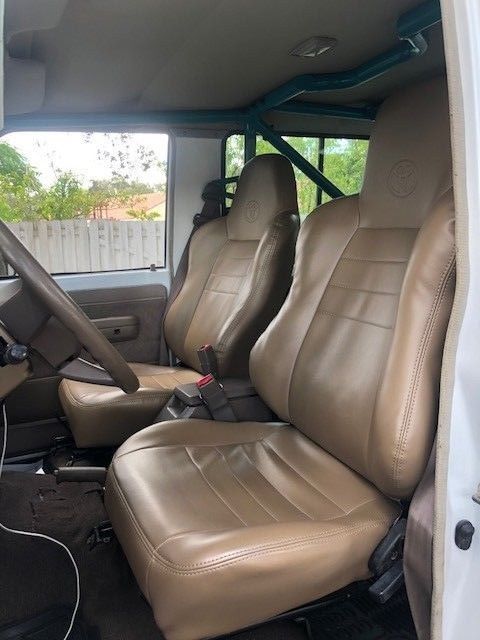 1992 White Toyota Land Cruiser Wagon