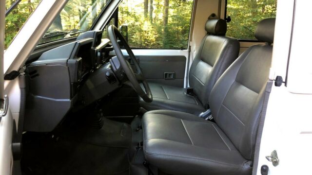 1992 White Toyota Land Cruiser SUV