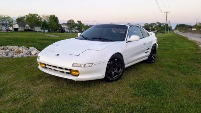 1992 White Toyota MR2 Coupe