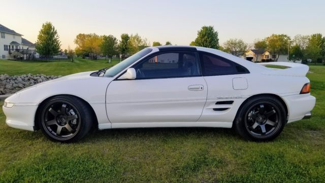1992 White Toyota MR2 Coupe
